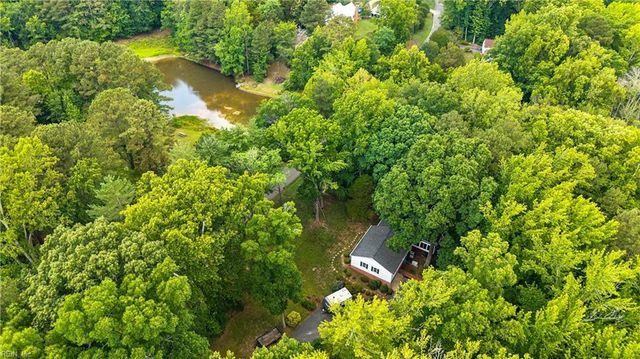 7483 Gloucester Village DR, Gloucester, VA 23061