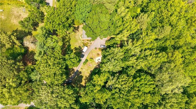 7483 Gloucester Village DR, Gloucester, VA 23061