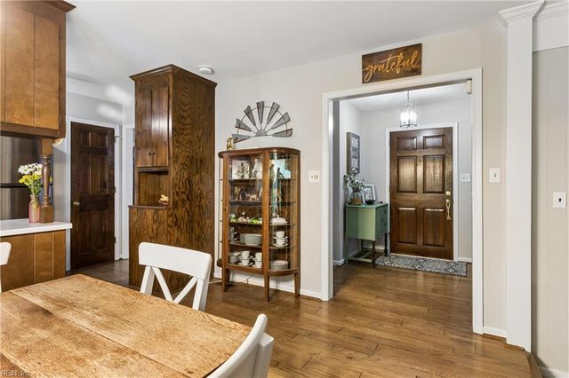 7483 Gloucester Village DR, Gloucester, VA 23061