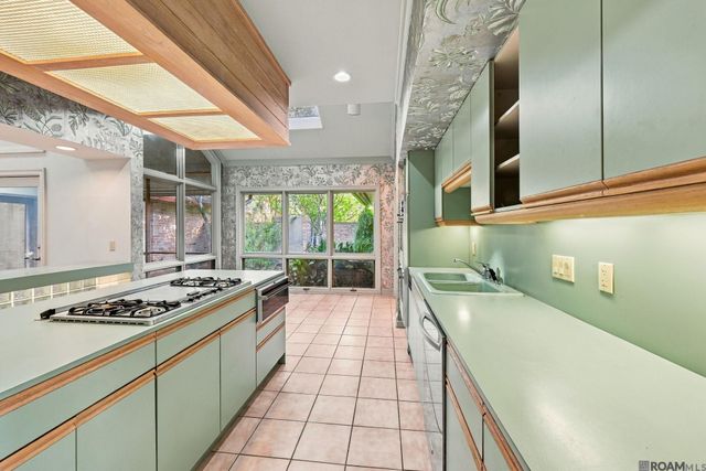 1454 Applewood Rd, Baton Rouge, LA 70808