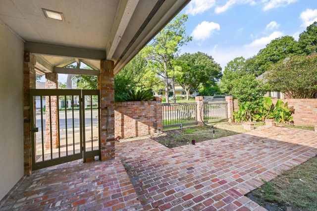 1454 Applewood Rd, Baton Rouge, LA 70808