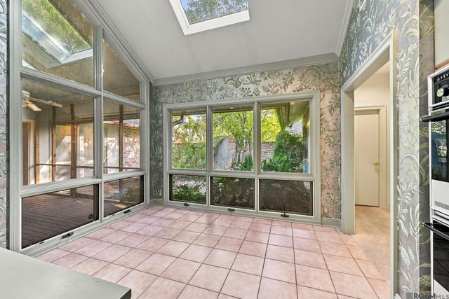 1454 Applewood Rd, Baton Rouge, LA 70808