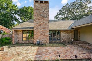 1454 Applewood Rd, Baton Rouge, LA 70808