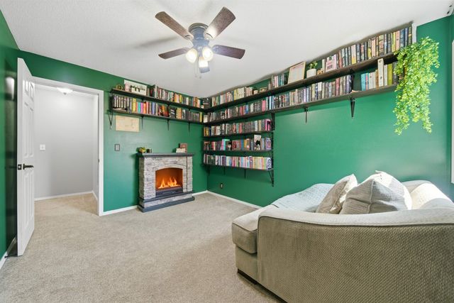 123 E Sandhill Rd, Derby, KS 67037