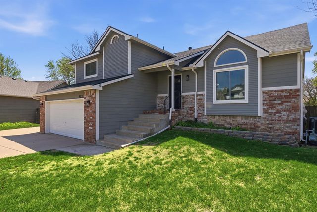 123 E Sandhill Rd, Derby, KS 67037