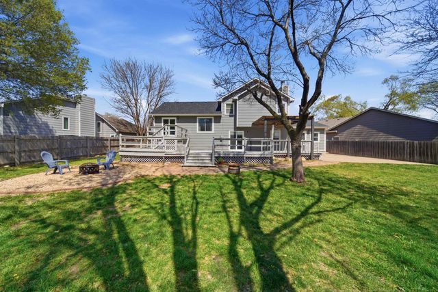 123 E Sandhill Rd, Derby, KS 67037
