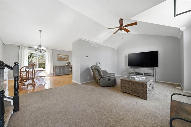 123 E Sandhill Rd, Derby, KS 67037