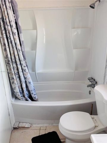 3268 NW 15th St, Lauderhill, FL 33311