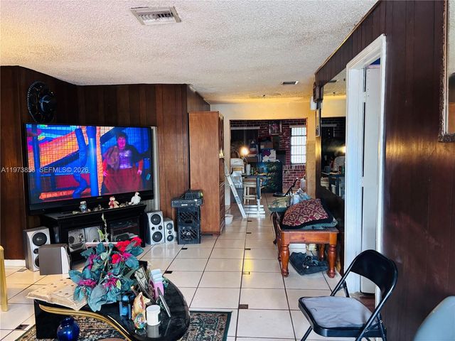 3268 NW 15th St, Lauderhill, FL 33311