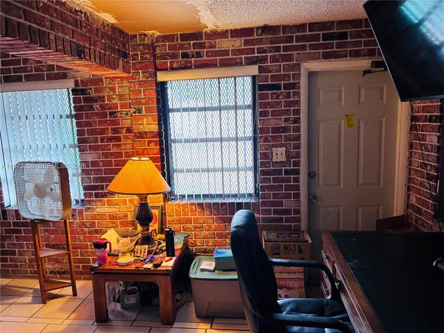 3268 NW 15th St, Lauderhill, FL 33311