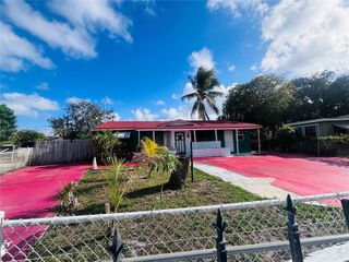 3268 NW 15th St, Lauderhill, FL 33311