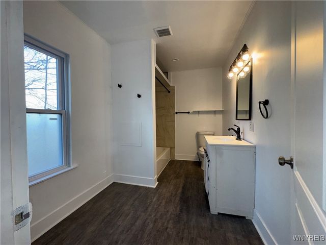 11 Hall St Street, Batavia City, NY 14020