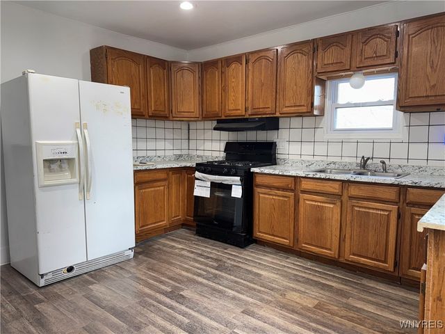 11 Hall St Street, Batavia City, NY 14020