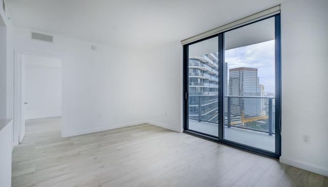 45 SW 9th Street 2502, Miami, FL 33130