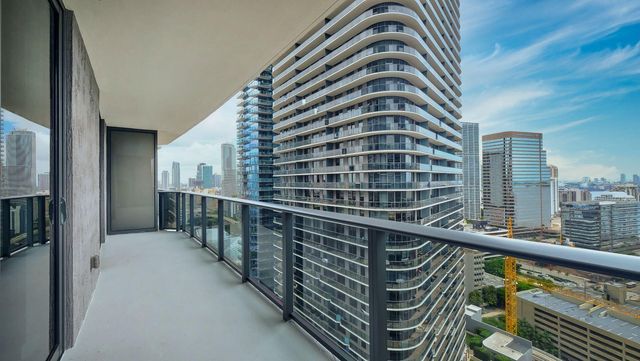 45 SW 9th Street 2502, Miami, FL 33130