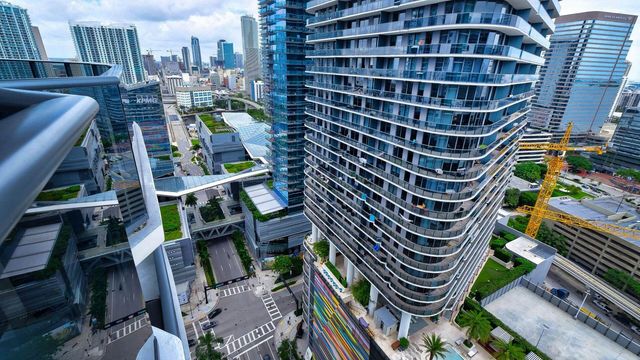 45 SW 9th Street 2502, Miami, FL 33130