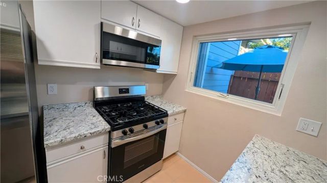 2302 Elden, Costa Mesa, CA 92627