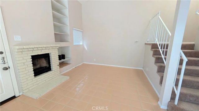 2302 Elden, Costa Mesa, CA 92627