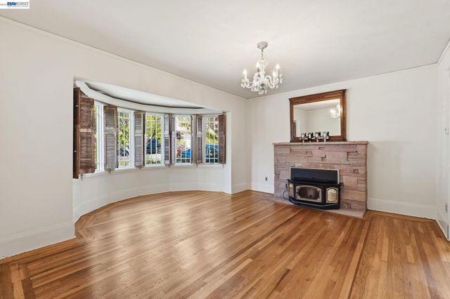 1130 Ranleigh Way, Piedmont, CA 94610