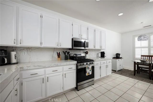 29403 Hidden Lake, Menifee, CA 92584