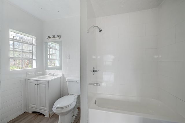 5315 Bellfort Court, Houston, TX 77033