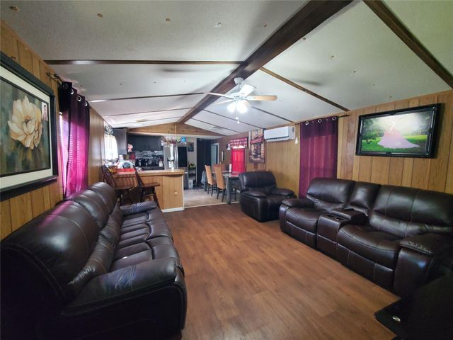 19059 Rolling Hills Drive, Porter, TX 77365