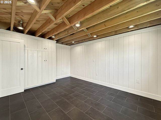 1025 HILLCREST Dr, Baker City, OR 97814