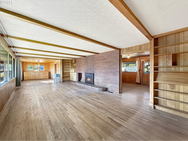 1025 HILLCREST Dr, Baker City, OR 97814