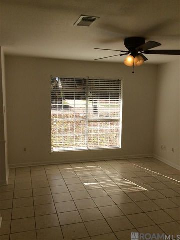 8471 Marcel Ave, Baton Rouge, LA 70809