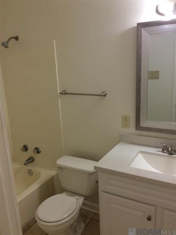 8471 Marcel Ave, Baton Rouge, LA 70809