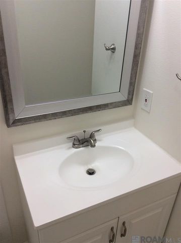 8471 Marcel Ave, Baton Rouge, LA 70809