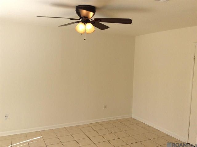 8471 Marcel Ave, Baton Rouge, LA 70809