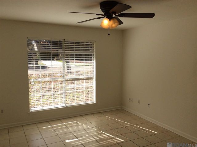 8471 Marcel Ave, Baton Rouge, LA 70809