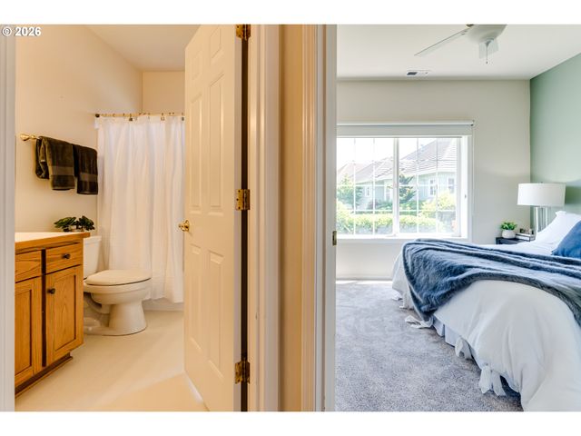 3344 LAKEMONT Dr, Eugene, OR 97408