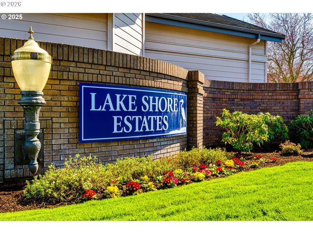 3344 LAKEMONT Dr, Eugene, OR 97408