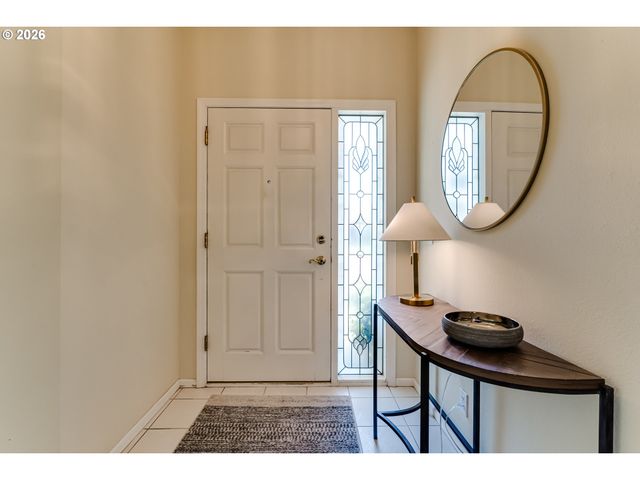 3344 LAKEMONT Dr, Eugene, OR 97408