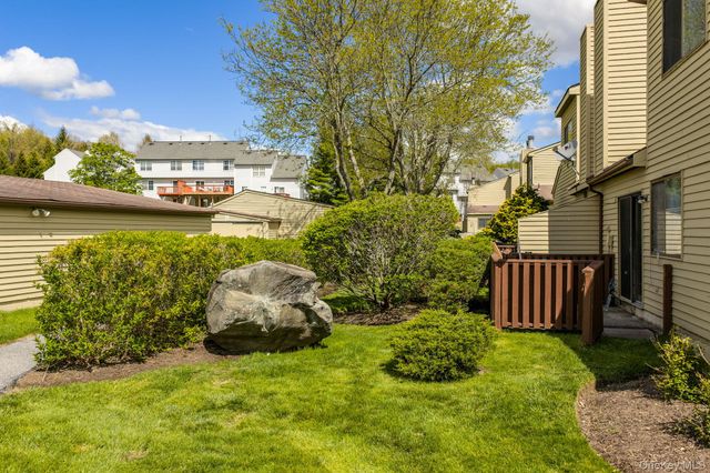 30 Sycamore Court, Highland Mills, NY 10930