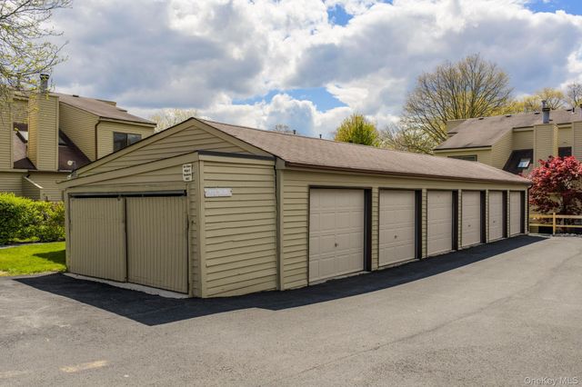 30 Sycamore Court, Highland Mills, NY 10930