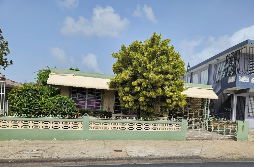 . SANTA JUNITA R-20, Bayamon, PR 00956