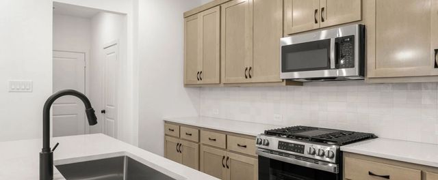 14149 Gallatin Street, Pilot Point, TX 76258