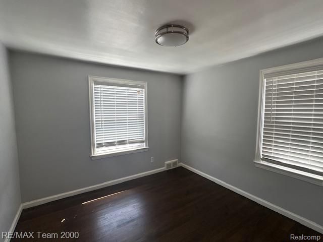 18453 Lauder Street, Detroit, MI 48235