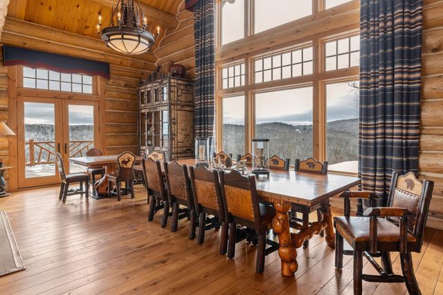 557 Trager Road, Jamaica, VT 05343