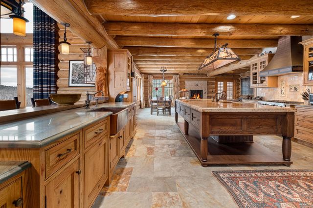 557 Trager Road, Jamaica, VT 05343