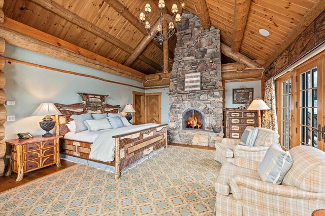 557 Trager Road, Jamaica, VT 05343