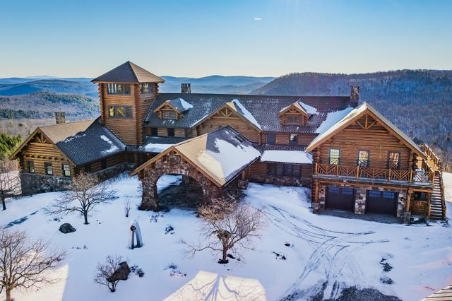 557 Trager Road, Jamaica, VT 05343