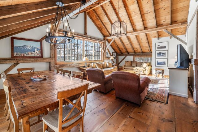 557 Trager Road, Jamaica, VT 05343