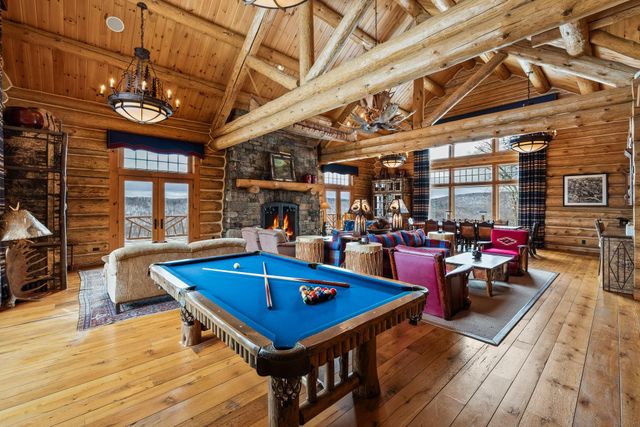 557 Trager Road, Jamaica, VT 05343