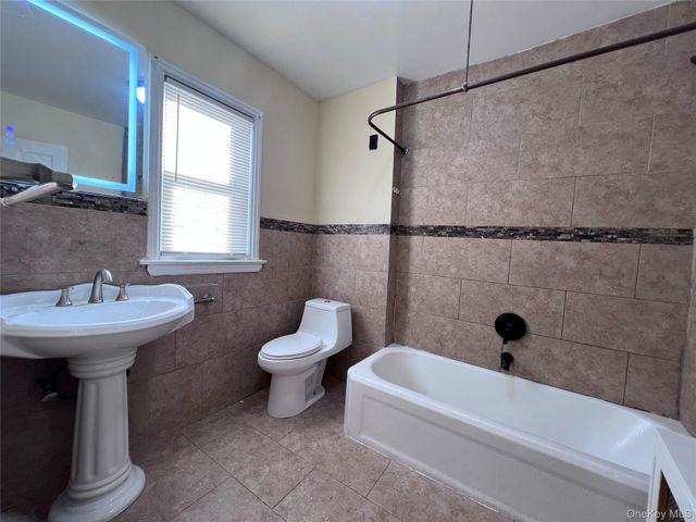 13018 228th Street, Laurelton, NY 11413