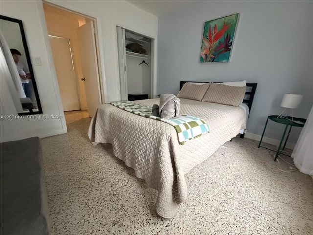 461 SW 6th St 8, Miami, FL 33130