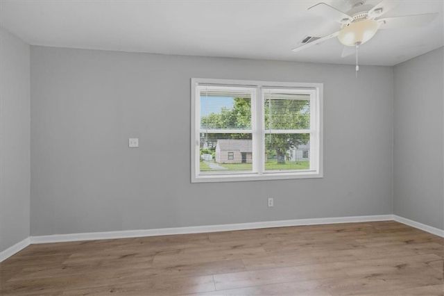 5118 Crest Drive, Kansas City, KS 66106